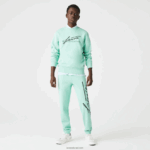 Lacoste מכנסי ג'וגינג מכותנה בהדפס חתימה ותנין DZ4D0D1066 ירוק hcv גברים - Image 3