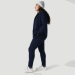 Lacoste מכנסי ג'וגינג פליסה קלים DZ4D0D2593 כחול כהה 166 נשים - Image 7