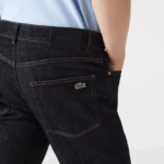 Lacoste מכנסי ג'ינס מכותנה נמתחת בגזרה דקיקה DZ4D0D420 כחול ml4 גברים - Image 4