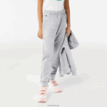 Lacoste מכנסי טריק קולורבלוק DZ4D0D3198 chine אפור cca ילדים - Image 2