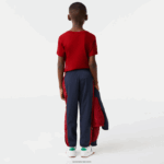 Lacoste מכנסי טרנינג להקת קונטרסט DZ4D0D3225 סיכה בורדו כחול כהה ילדים - Image 3