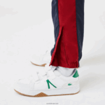 Lacoste מכנסי טרנינג להקת קונטרסט DZ4D0D3225 סיכה בורדו כחול כהה ילדים - Image 9