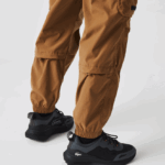 Lacoste מכנסי טרנינג מיתוג במידות גדולות בניגוד DZ4D0D1002 חום z0w גברים - Image 8