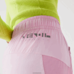 Lacoste מכנסי טרנינג עם הדפס ימי DZ4D0D2555 ורוד z4h נשים - Image 8