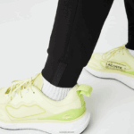 Lacoste מכנסי טרנינג עם הדפס רפלקטיבי DZ4D0D1043 שחור 031 גברים - Image 9