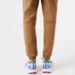 Lacoste מכנסי טרנינג פליסה בגזרה מחודדת DZ4D0D1025 חום z0w גברים - Image 6