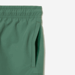 Lacoste מכנסי ים מוצקים המתייבשים במהירות DZ4D0D3105 חאקי ירוק wij בנים - Image 6