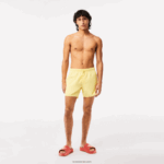Lacoste מכנסי ים קלים לייבוש מהיר DZ4D0D539 צהוב ירוק 7sh גברים