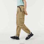 Lacoste מכנסי ספורט דוחי מים בכושר נינוח DZ4D0D22 בז' cb8 גברים - Image 2