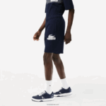 Lacoste מכנסי צמר מכותנה אורגנית לא מוברשת DZ4D0D487 כחול כהה 166 גברים - Image 2
