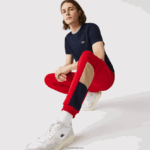 Lacoste מכנסי ריצה פליסה קולורבלוק ממותגים DZ4D0D1109 אדום בז' כחול כהה 1fu גברים - Image 2