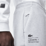 Lacoste מכנסיים קצרים עם הדפס רעיוני DZ4D0D1355 chine אפור cca גברים - Image 4