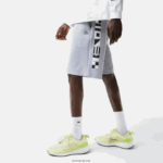 Lacoste מכנסיים קצרים עם הדפס רעיוני DZ4D0D1355 chine אפור cca גברים - Image 8