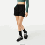 Lacoste מכנסיים קצרים פשוטים DZ4D0D2446 שחור 031 נשים - Image 2