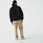 Lacoste מעיל בומבר מרופד בצווארון שרפה DZ4D0D1214 כחול כהה אפור כהה 2t9 גברים - Image 3