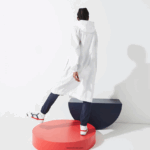 Lacoste מעיל גשם מתקפל במהדורת ספורט צרפתית DZ4D0D2622 לבן נייבי כחול אדום a10 נשים - Image 3
