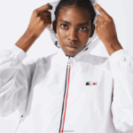 Lacoste מעיל גשם מתקפל במהדורת ספורט צרפתית DZ4D0D2622 לבן נייבי כחול אדום a10 נשים - Image 4