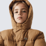 Lacoste מעיל טפטה עם ברדס רקמת תנין DZ4D0D3222 חום כחול 9fg ילדים - Image 4