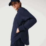 Lacoste מעיל ניילון ספורטיבי קל רוכסן ורשת DZ4D0D2633 כחול כהה ירוק bwy נשים - Image 2