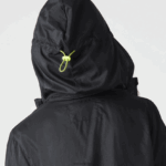 Lacoste מעיל ספורטיבי דוחה מים שניתן לארוז DZ4D0D2619 שחור 031 נשים - Image 7