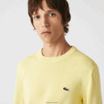 Lacoste סוודר כותנה אורגנית עם צווארון DZ4D0D1617 צהוב 107 גברים - Image 2