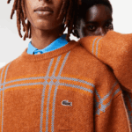 Lacoste סוודר תערובת צמר בגזרת טרטן בכושר נינוח DZ4D0D1426 חום כחול כתום vn2 נשים - Image 3