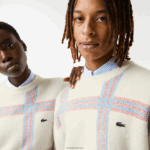 Lacoste סוודר תערובת צמר בגזרת טרטן בכושר נינוח DZ4D0D1427 לבן אדום כחול 7d1 נשים - Image 4