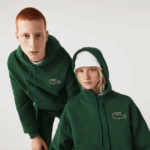 Lacoste סווטשירט כותנה אורגנית עם קפוצ'ון בגזרה רופפת DZ4D0D367 ירוק 132 גברים