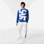 Lacoste סווטשירט כותנה עם אותיות ניגודיות בהתאמה קלאסית DZ4D0D1042 כחול k1q גברים - Image 2