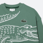 Lacoste סווטשירט עם צווארון עגול בגזרה רופפת בהדפס קרוק DZ4D0D361 ירוק חאקי kx5 גברים - Image 5