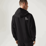 Lacoste סווטשירט עם קפוצ'ון בגזרה רופפת DZ4D0D1053 שחור 031 גברים - Image 3