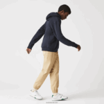 Lacoste סווטשירט עם רוכסן בשילוב כותנה עם קפוצ'ון DZ4D0D1177 כחול כהה hde גברים - Image 2