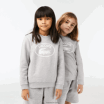 Lacoste סווטשירט קולורבלוק ממותג ניגודי DZ4D0D3058 צ'ין אפור לבן bg3 ילדים