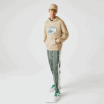 Lacoste סווטשירט קפוצ'ון מונוגרמה ממותג בגזרה רופפת DZ4D0D971 בז' 02s גברים - Image 2