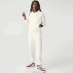 Lacoste סווטשירט תערובת כותנה עם קפוצ'ון בגזרה רופפת DZ4D0D2529 לבן 70V נשים