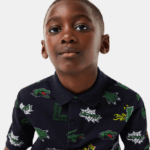 Lacoste פולו בהדפס תנין באפקט קומי DZ4D0D2955 כחול כהה 166 ילדים - Image 7