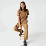 Lacoste פולו הדפס מונוגרמה בהתאמה קלאסית DZ4D0D73 בז' חום zwm גברים - Image 2