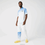 Lacoste פולו כותנה עם הדפס מדורג בגזרה רופפת DZ4D0D838 כחול לבן טורקיז 3ux גברים - Image 3