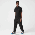 Lacoste פולו כותנה קל משקל עם רצועת אותיות DZ4D0D816 שחור 031 גברים - Image 2