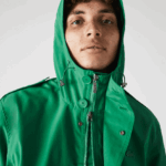 Lacoste פרקה קצרה עם קפוצ'ון בשילוב כותנה עמיד במים DZ4D0D1313 ירוק ldm גברים - Image 2