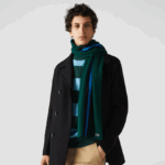 Lacoste צעיף צמר עם פסים ספורטיביים DZ4D0D2299 ירוק כהה כחול 0wa גברים