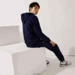 Lacoste קפוצ'ון דו-חומר קל משקל ספורטיבי DZ4D0D949 כחול כהה 423 גברים - Image 3