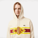 Lacoste קפוצ'ון מודפס בגזרה רופפת DZ4D0D334 לבן xfj גברים - Image 2