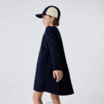 Lacoste שמלת צמר כותנה בגב קפלים DZ4D0D3287 כחול כהה 166 בנות - Image 2