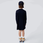 Lacoste שמלת צמר כותנה בגב קפלים DZ4D0D3287 כחול כהה 166 בנות - Image 3