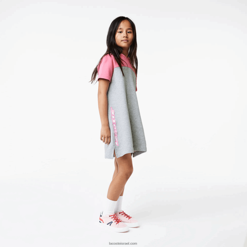 lacoste_d7a9d79ed79cd7aa_d7a7d7a4d795d7a6d795d79f_d7a7d795d79cd795d7a8d791d79cd795d7a7_d79ed79bd795d7aad7a0d794_d790d795d7a8.png Lacoste שמלת קפוצ'ון קולורבלוק מכותנה אורגנית DZ4D0D3079 צ'ין אפור ורוד ew1 בנות - Image 1