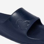 Lacoste שקופיות רצועת לוגו סינטטי קרוקו 2.0 DZ4D0D1832 חיל הים 95k גברים - Image 4