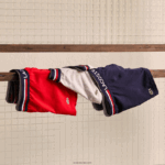 Lacoste תא מטען איקוני בשלושה גוונים בחבילת מותן DZ4D0D1347 כחול כהה אפור סיני אדום w34 גברים - Image 9