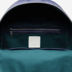 Lacoste תיק גב עם רוכסן בהדפס חתימה חי DZ4D0D2047 כחול עומק e62 גברים - Image 4