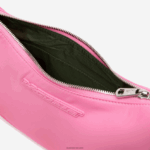 Lacoste תיק חצי ירח במיתוג ניגודי DZ4D0D2797 ורד בר corrida m00 נשים - Image 4